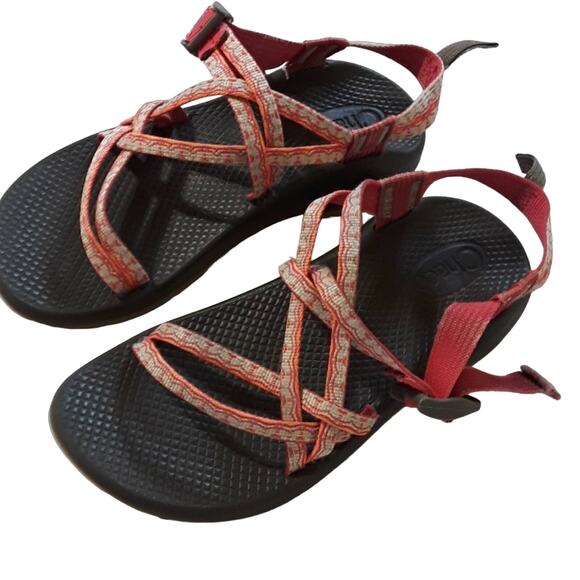Chaco Women Sz 5 Gray Pink Strappy Adjustable Hiking Outdoors Water Sandal - Picture 2 of 9